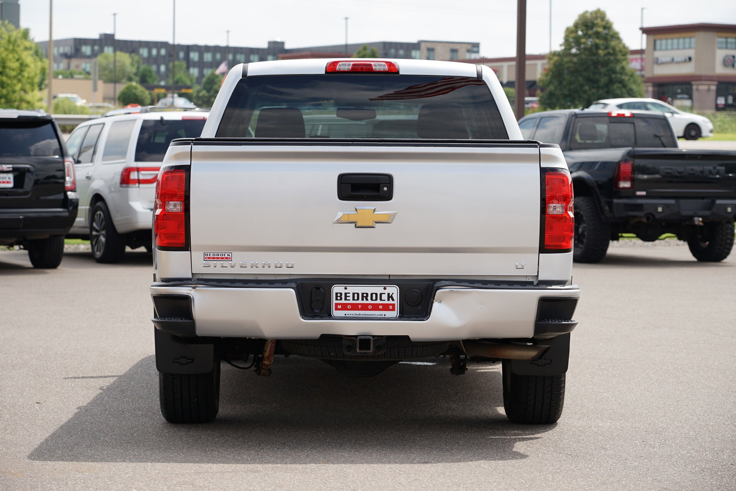 2018 Chevrolet Silverado 1500 LT photo 4