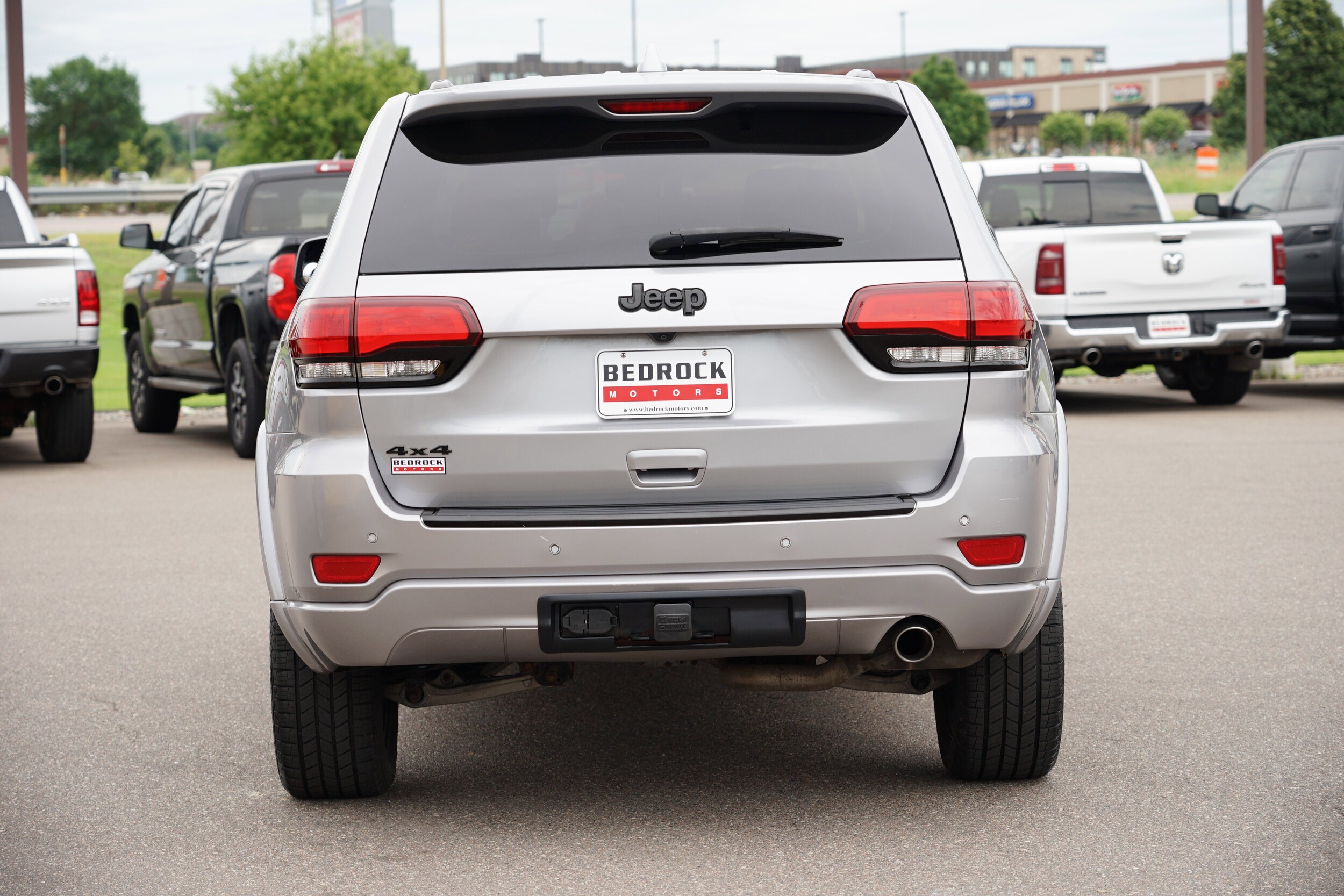 2017 Jeep Grand Cherokee Laredo photo 4