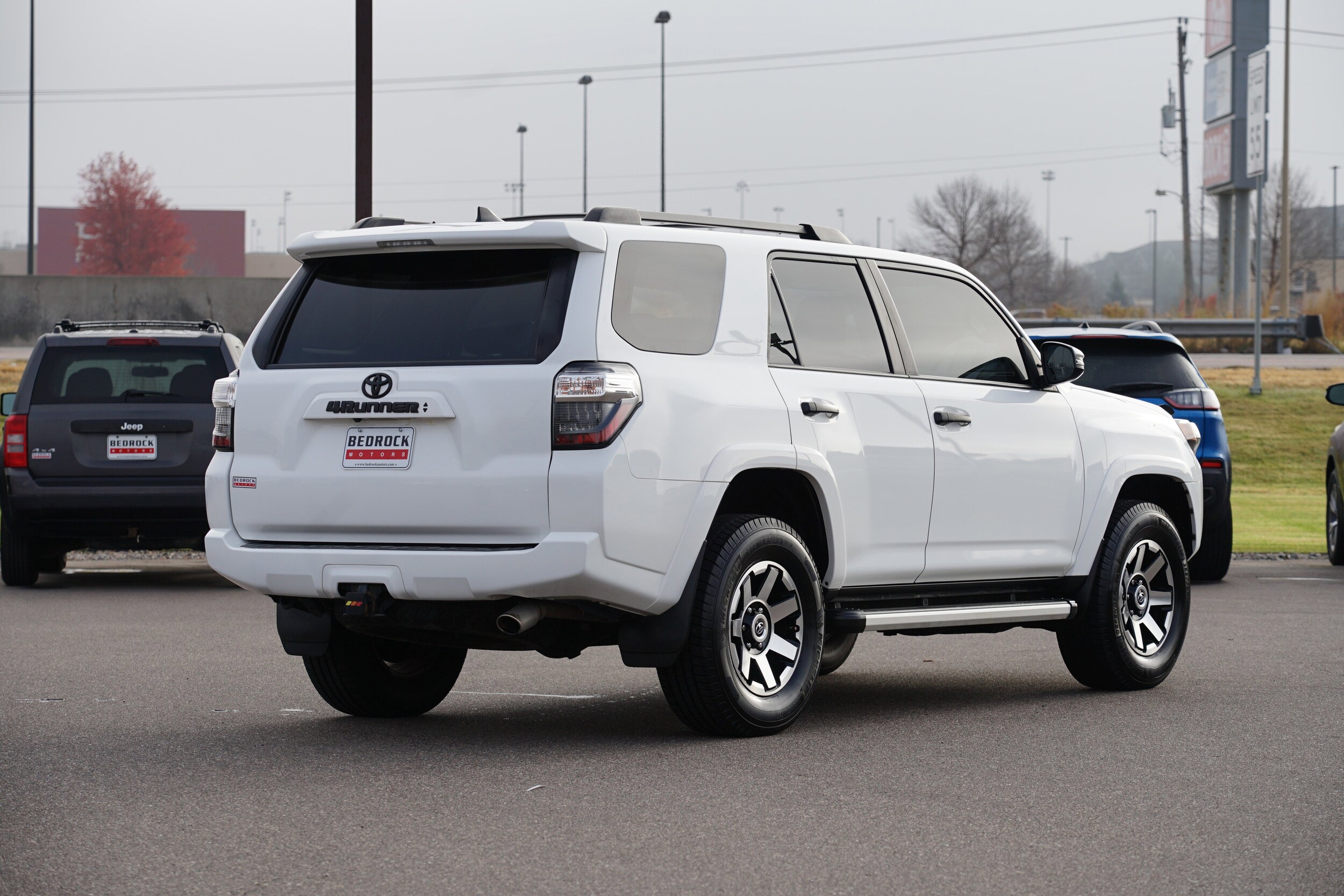 2020 Toyota 4Runner SR5 Premium photo 3