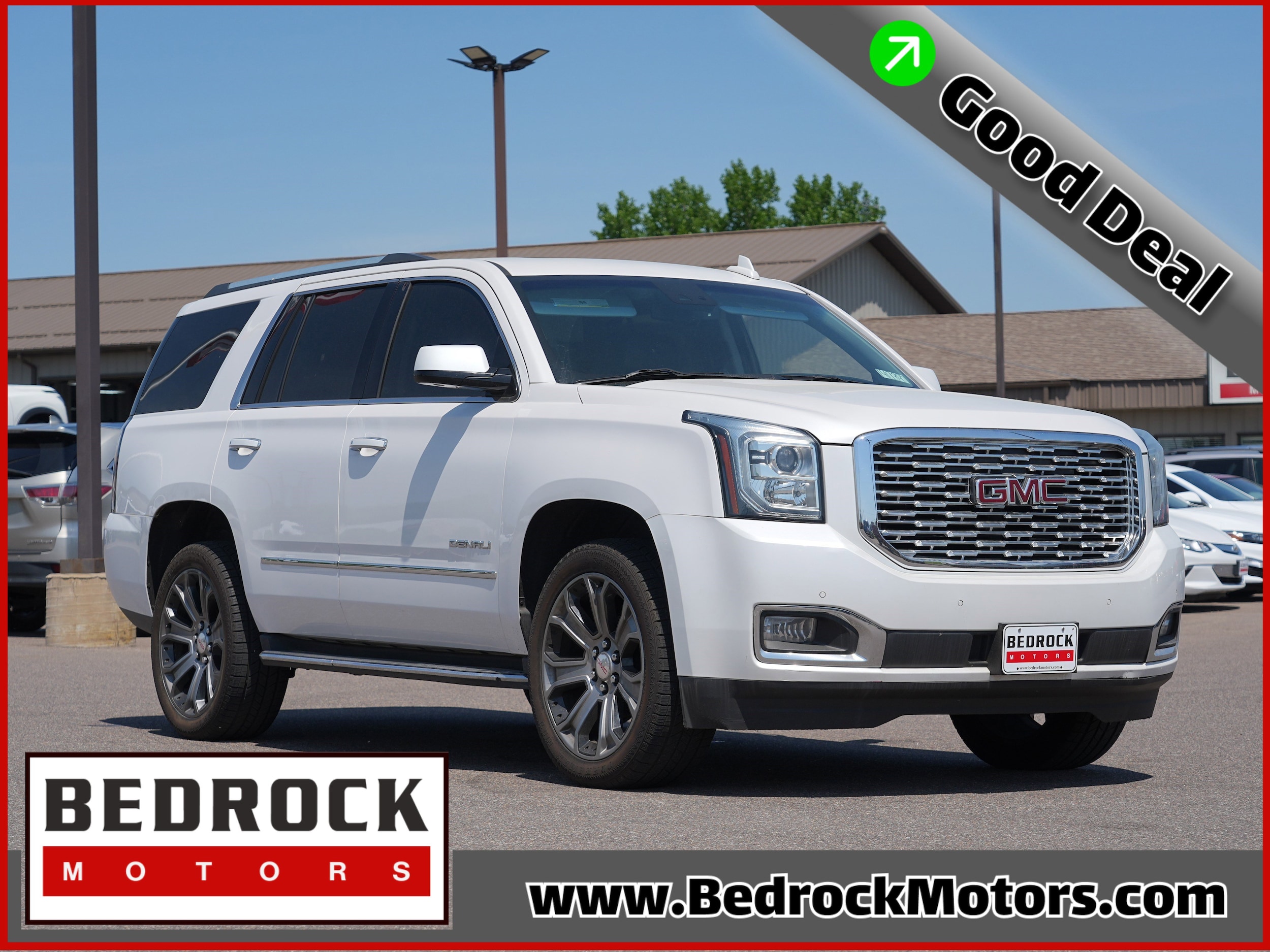 2018 GMC Yukon 4WD Denali's photo
