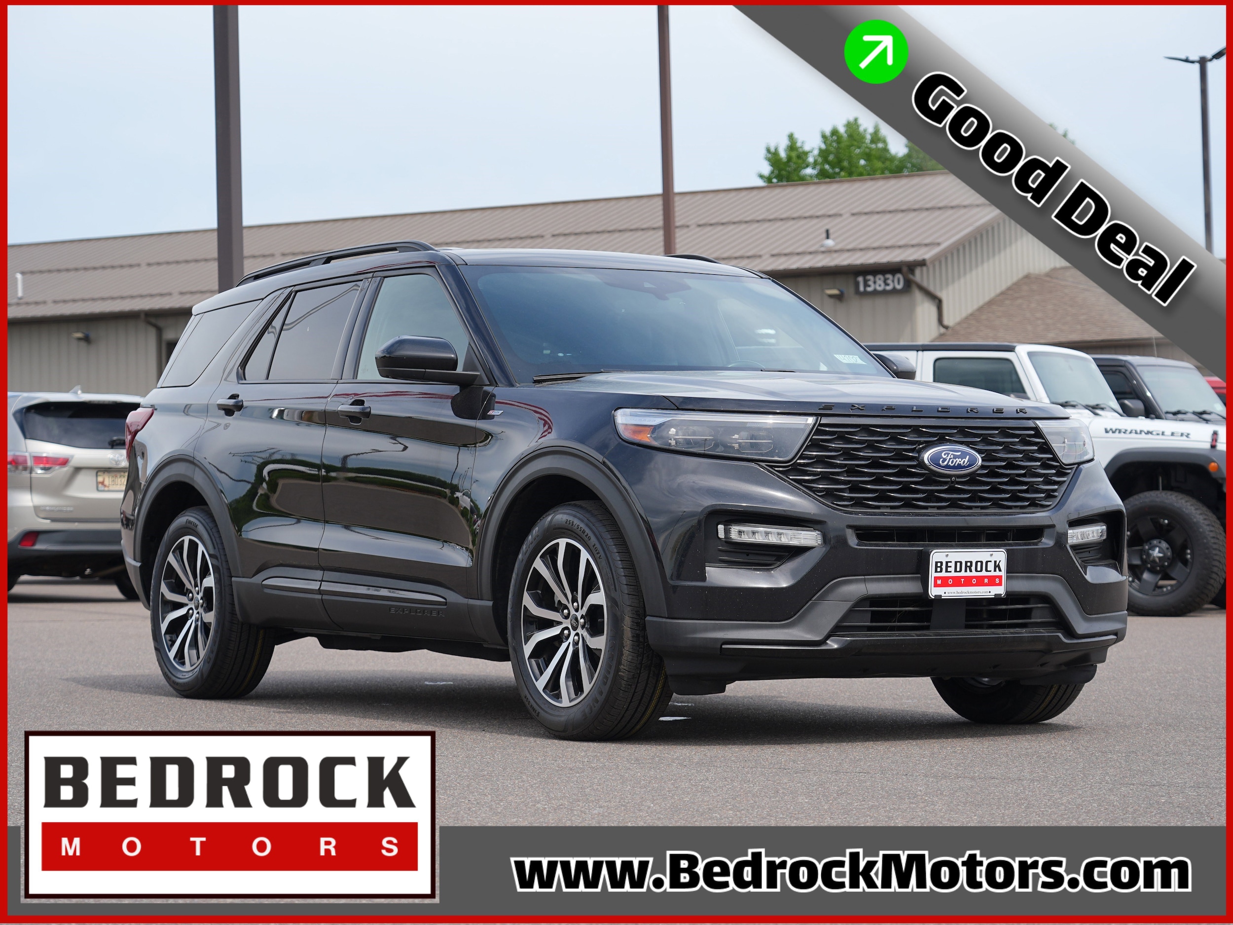 2022 Ford Explorer ST-LINE 4WD's photo