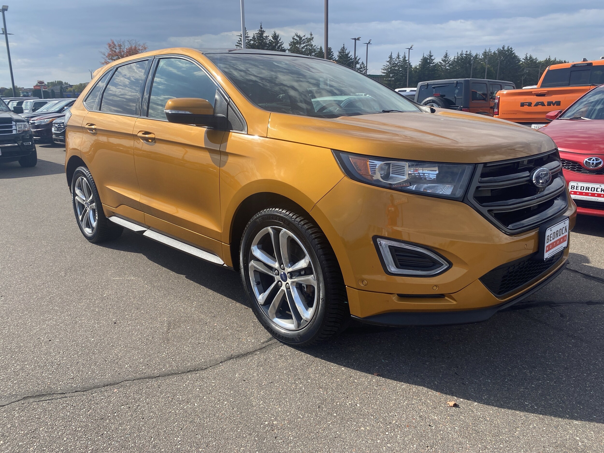2015 Ford Edge Sport photo 2