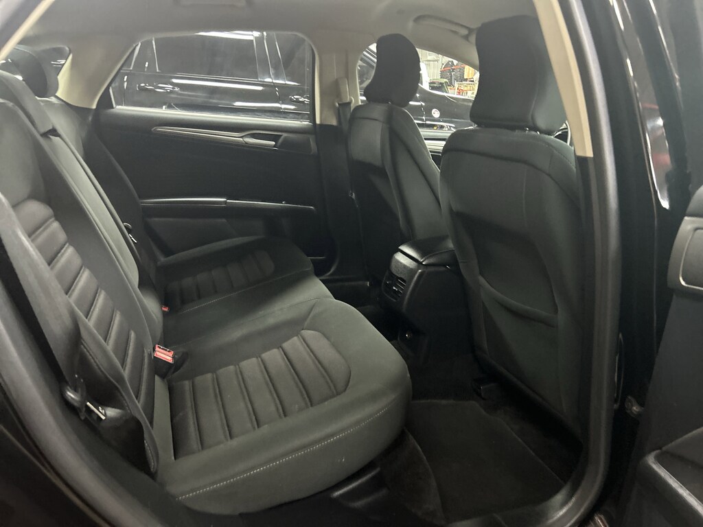 Used 2017 Ford Fusion Hybrid SE Sedan