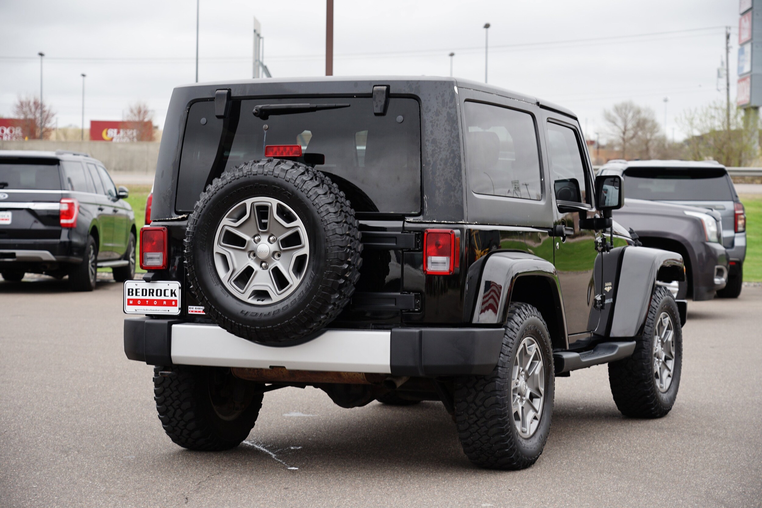 2012 Jeep Wrangler Sahara photo 3