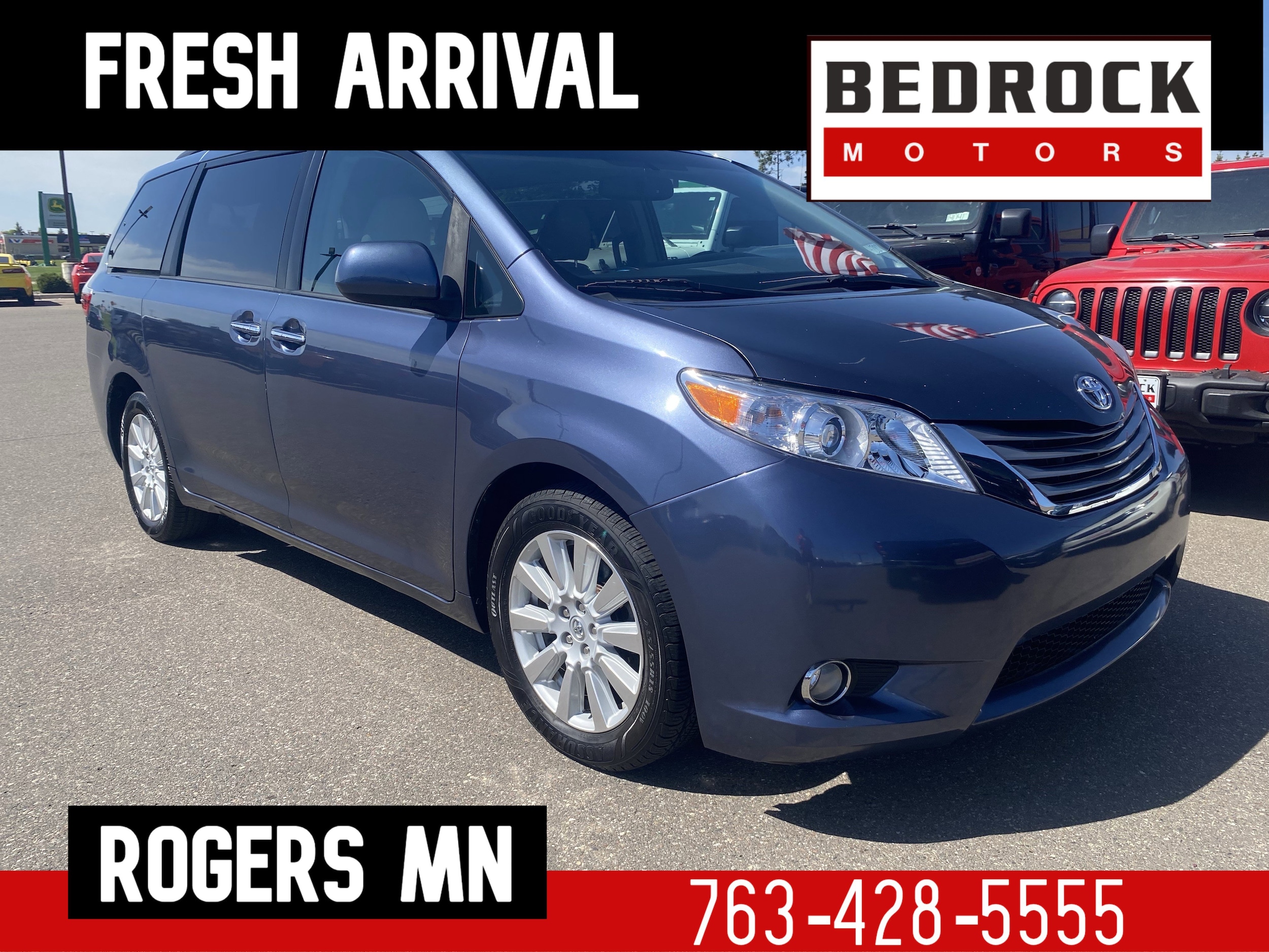 2017 Toyota Sienna XLE Premium V6 AWD 7-Passenger's photo