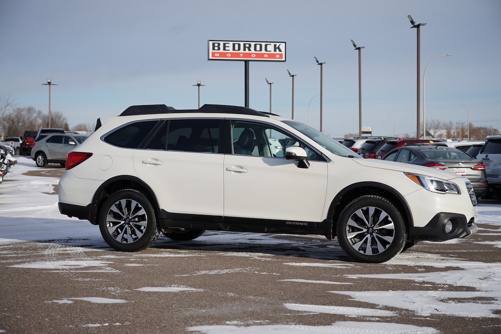 Used 2017 Subaru Outback 3.6R Limited with SUV