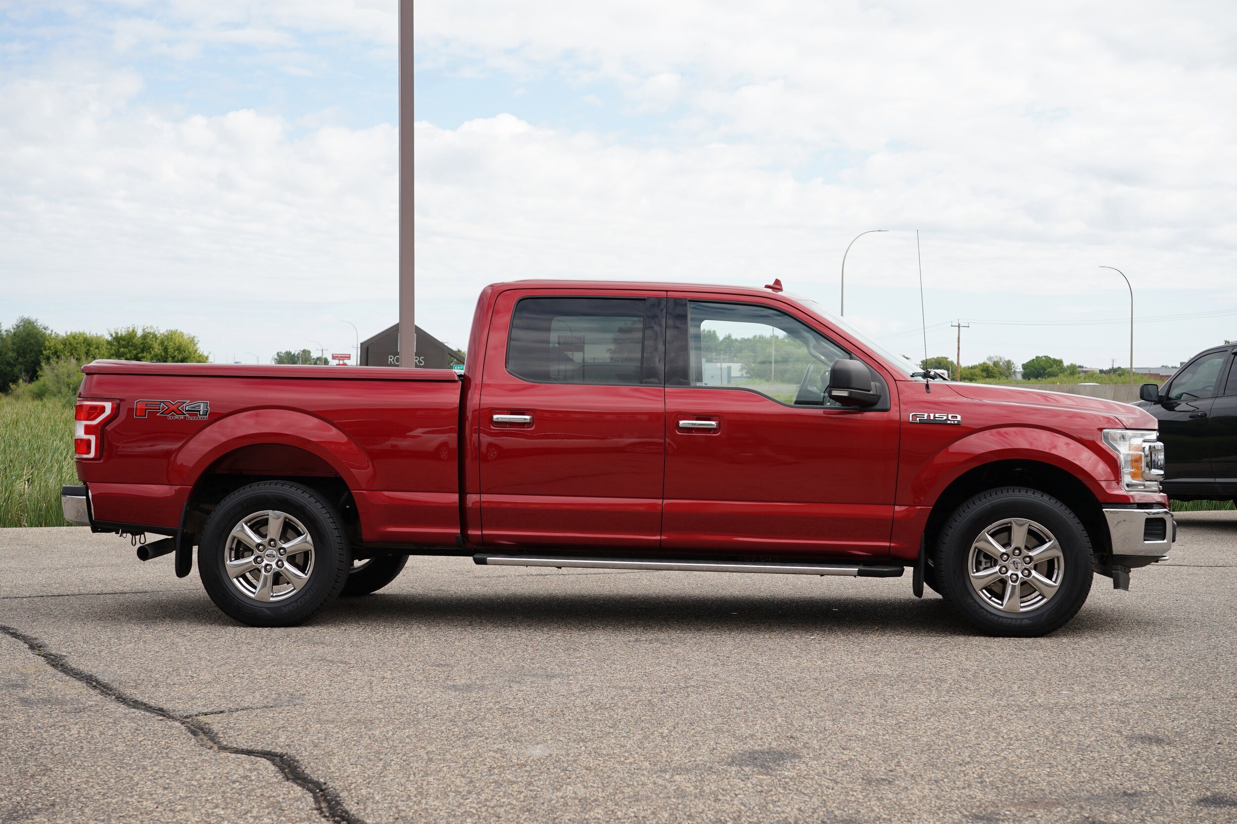 2018 Ford F-150 XLT photo 2