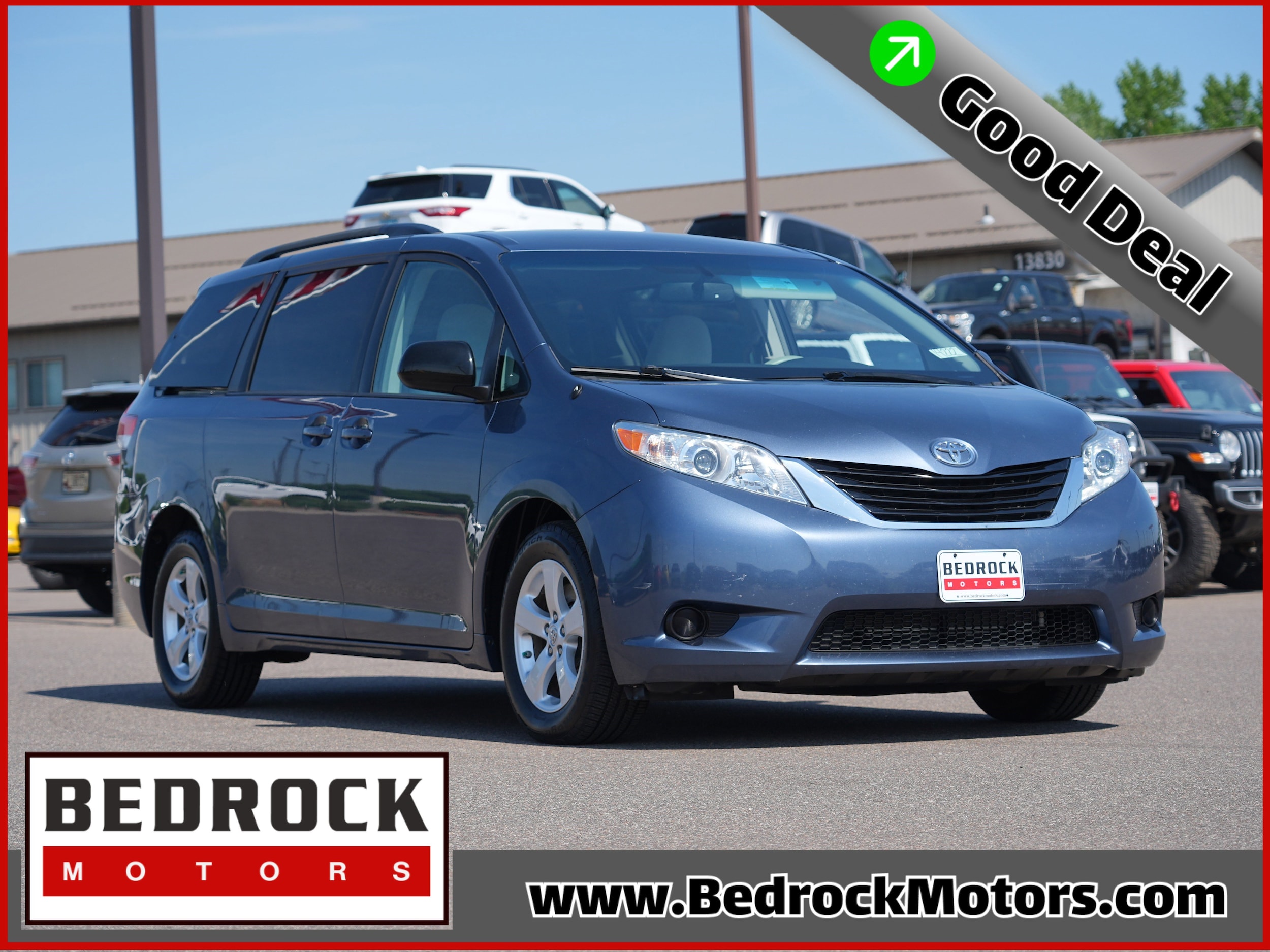 2014 Toyota Sienna LE V6 8-Passenger's photo