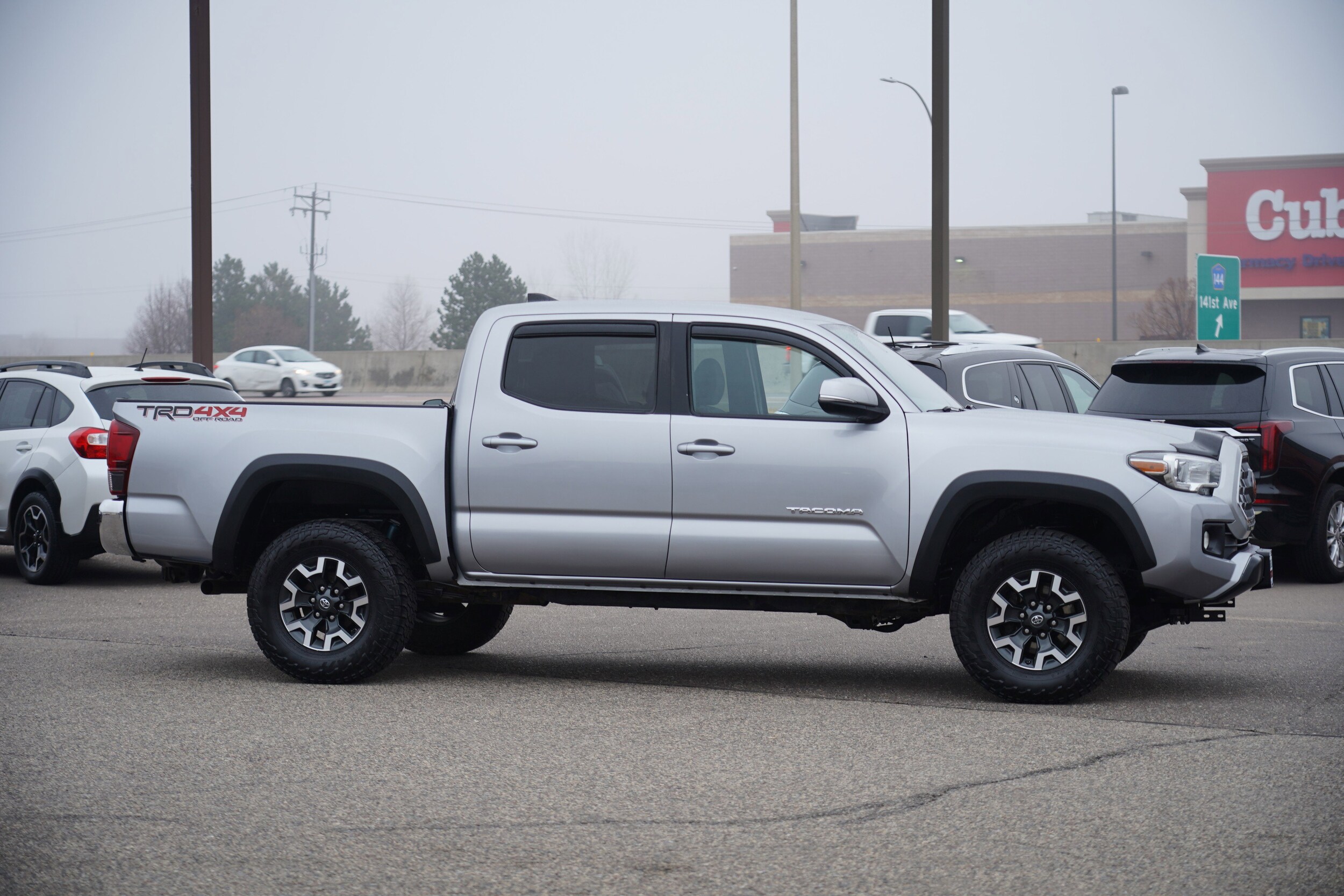 2018 Toyota Tacoma SR5 TRD Pro Sport photo 2