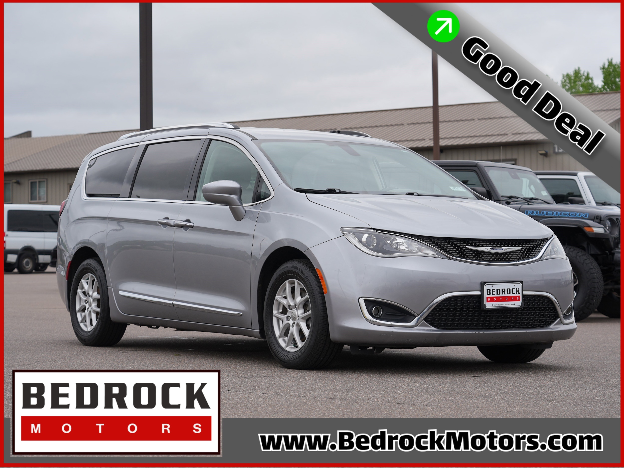 2020 Chrysler Pacifica Touring L's photo