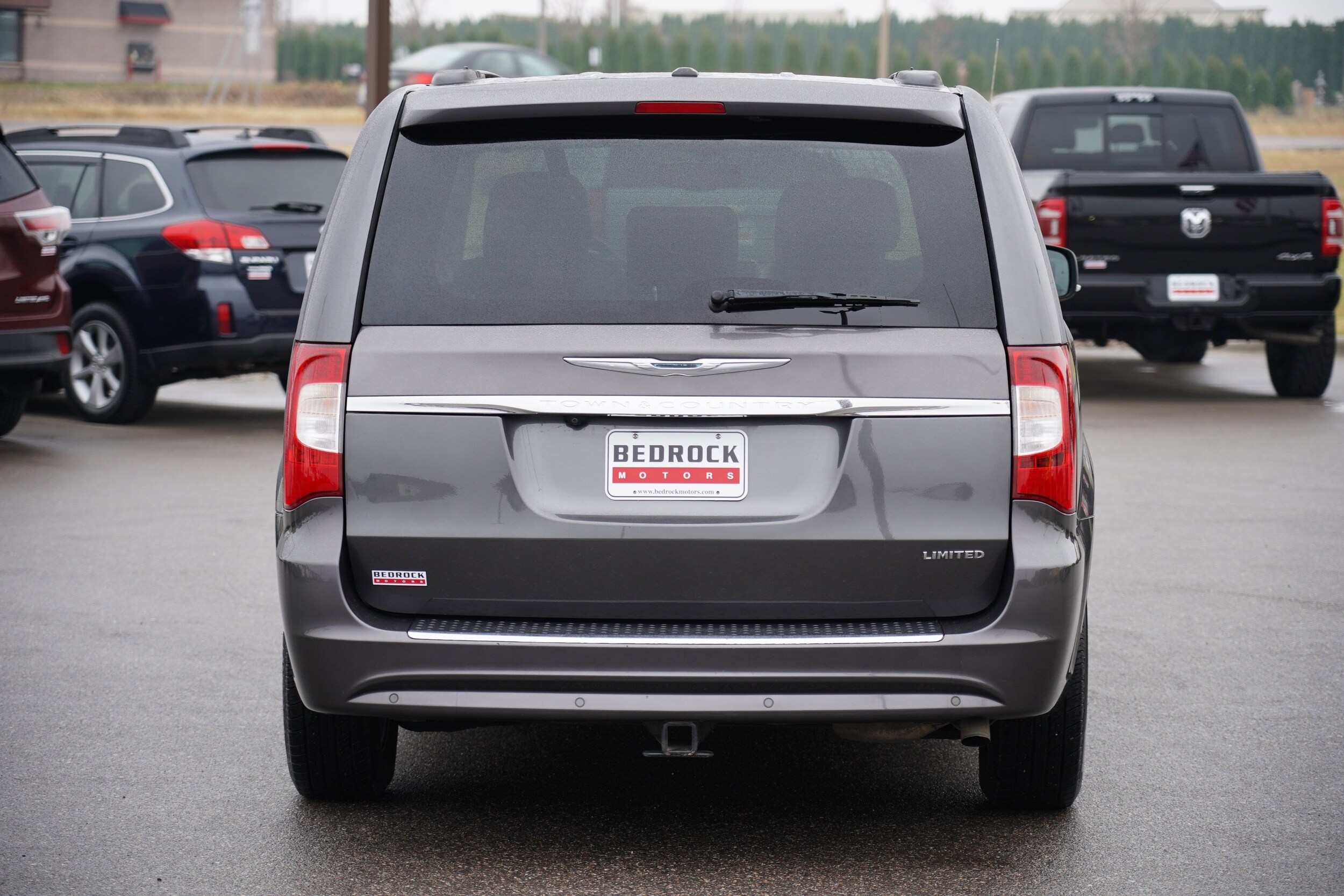 2016 Chrysler Town & Country Limited photo 4