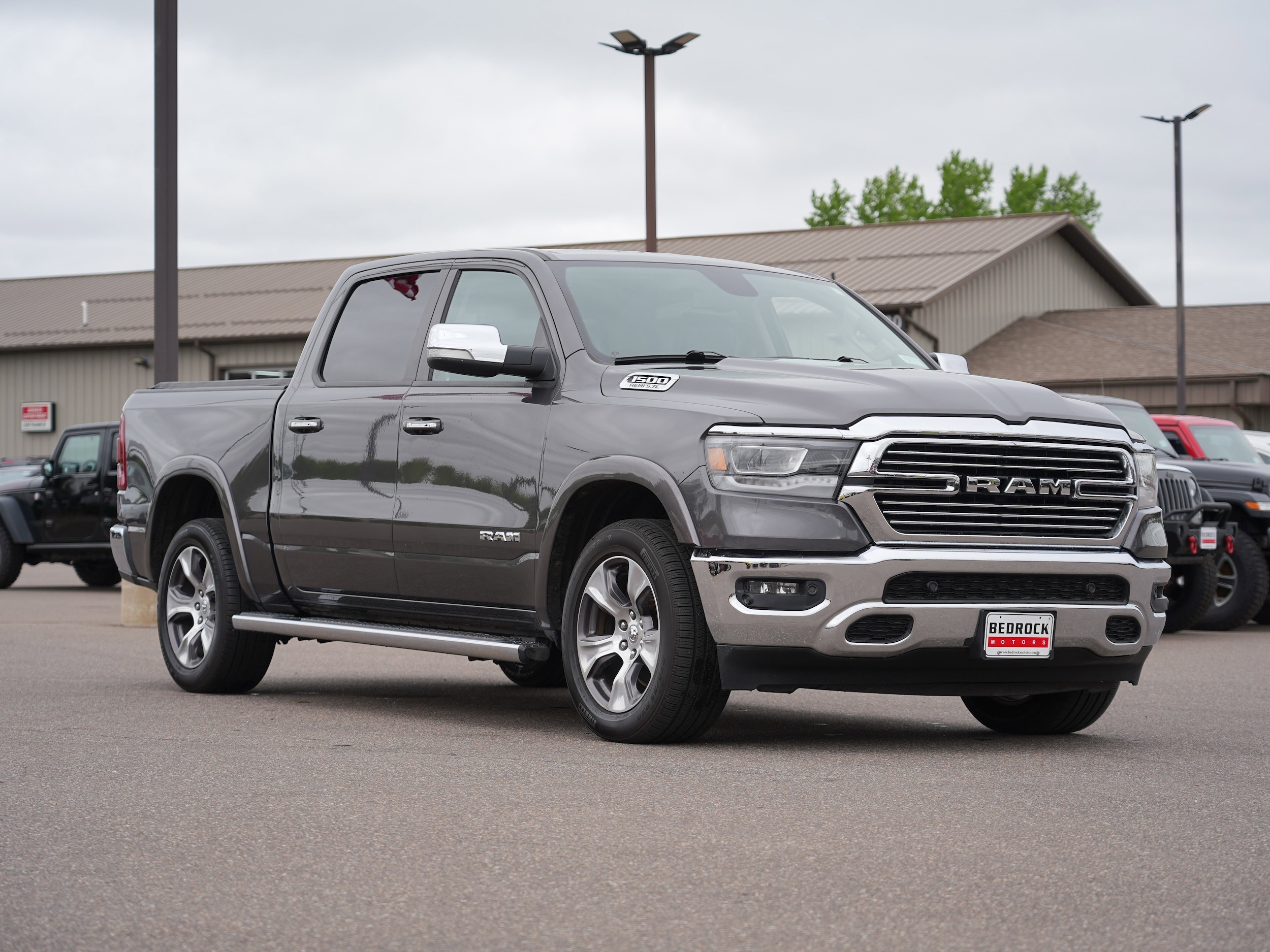2020 RAM 1500 Laramie 4x4 Crew Cab 5'7's photo