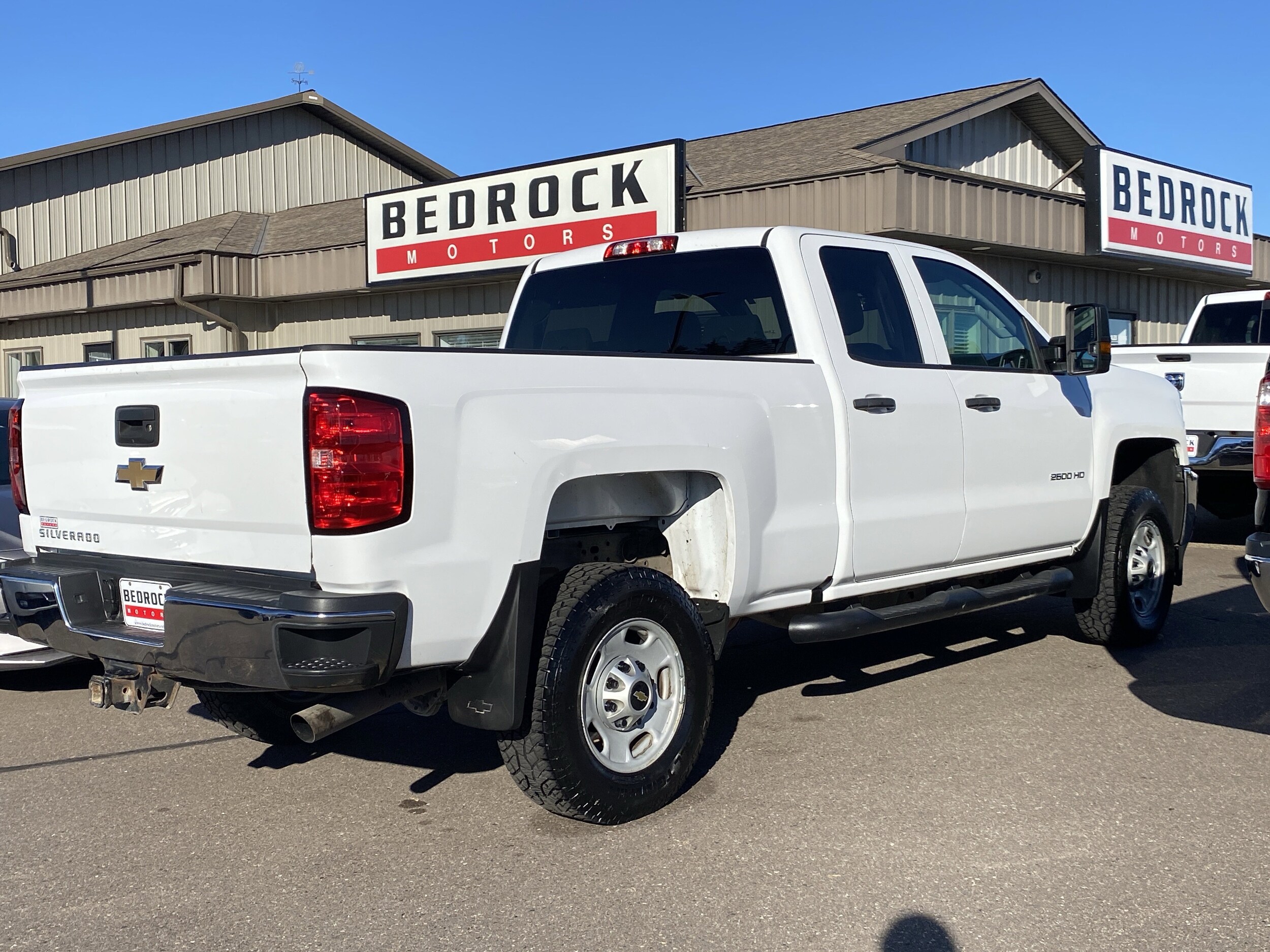 2019 Chevrolet Silverado Work Truck Base photo 3