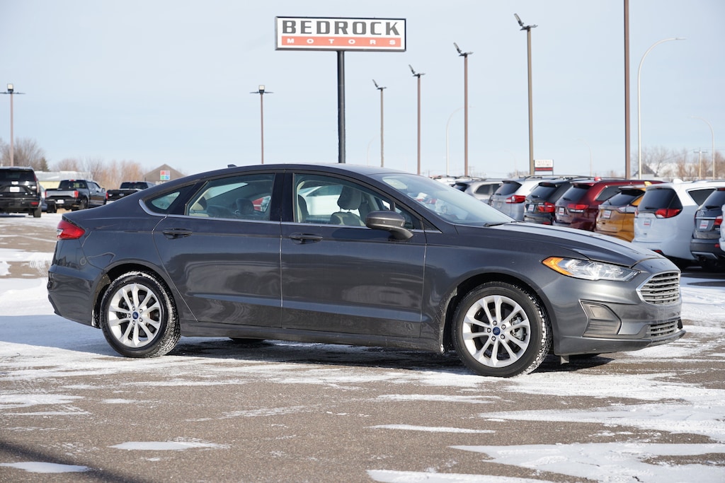 Used 2020 Ford Fusion Hybrid SE Sedan