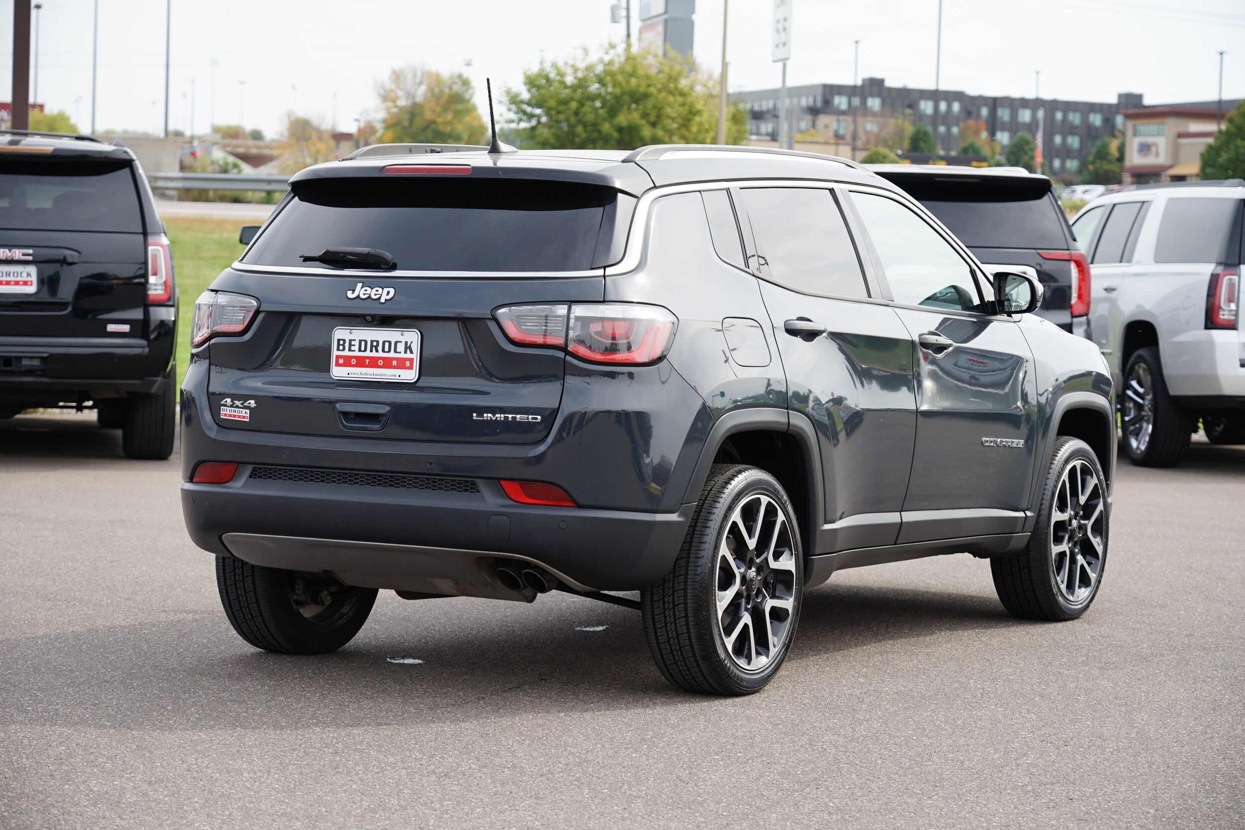 2017 Jeep Compass Limited photo 2