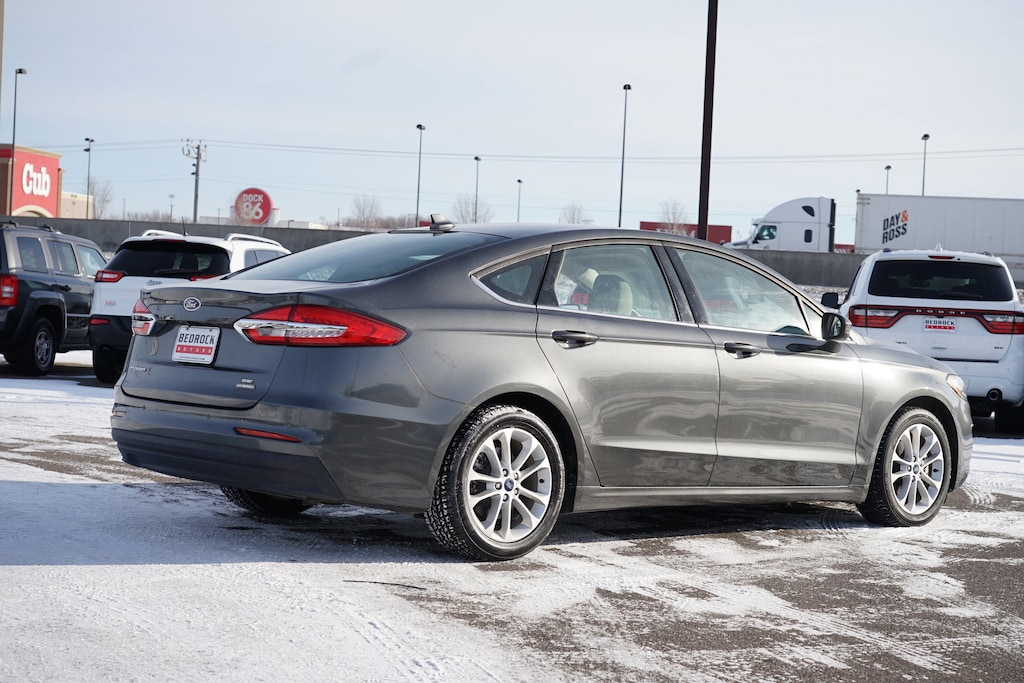 Used 2020 Ford Fusion Hybrid SE Sedan