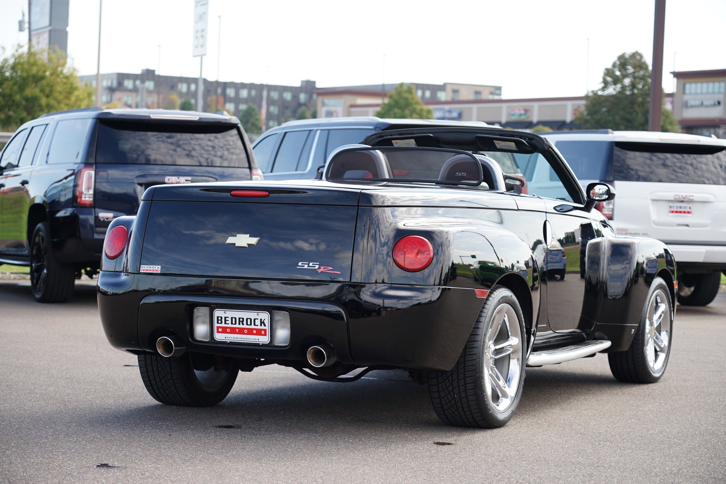2006 Chevrolet SSR Base photo 3