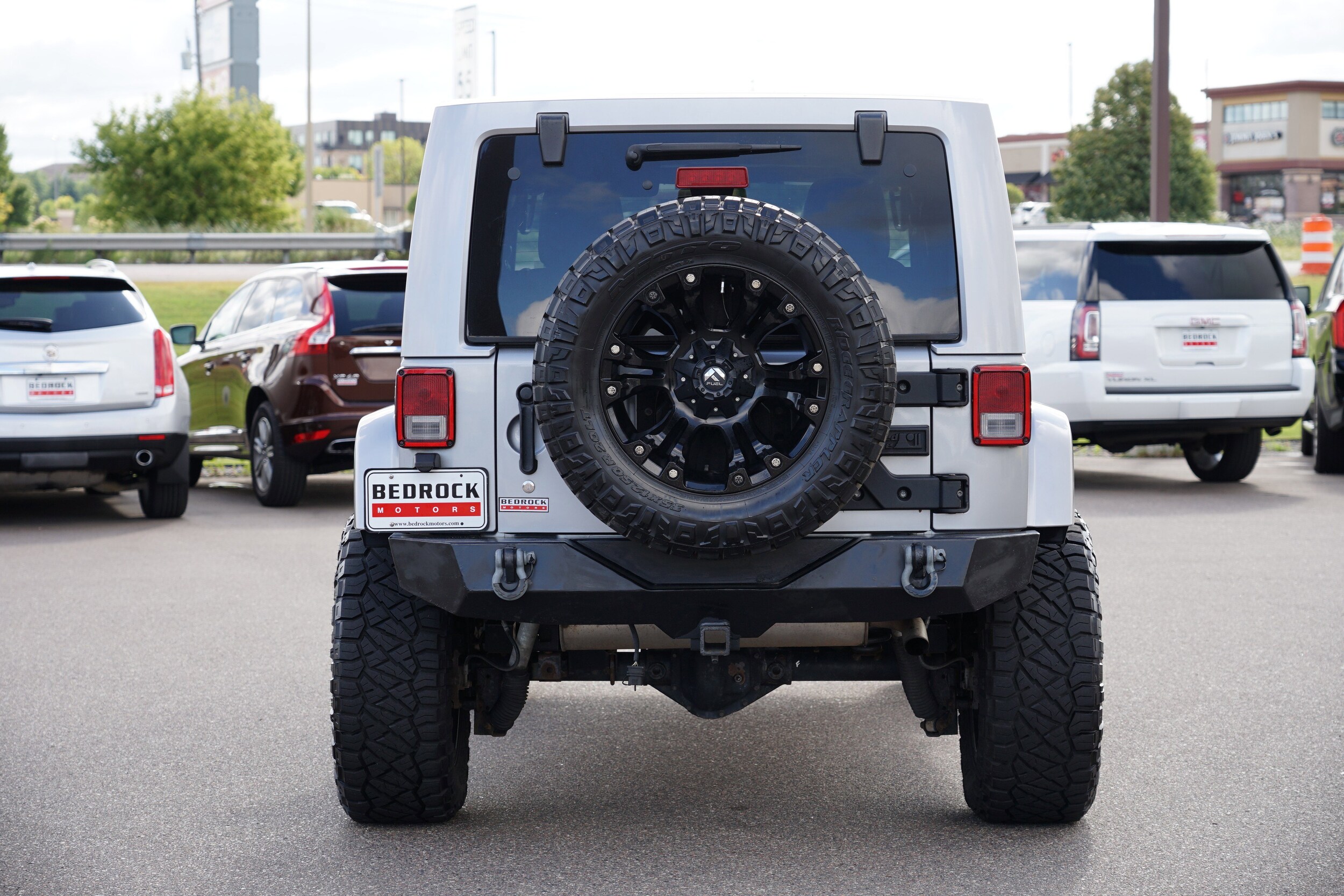 2014 Jeep Wrangler Unlimited Sahara photo 4