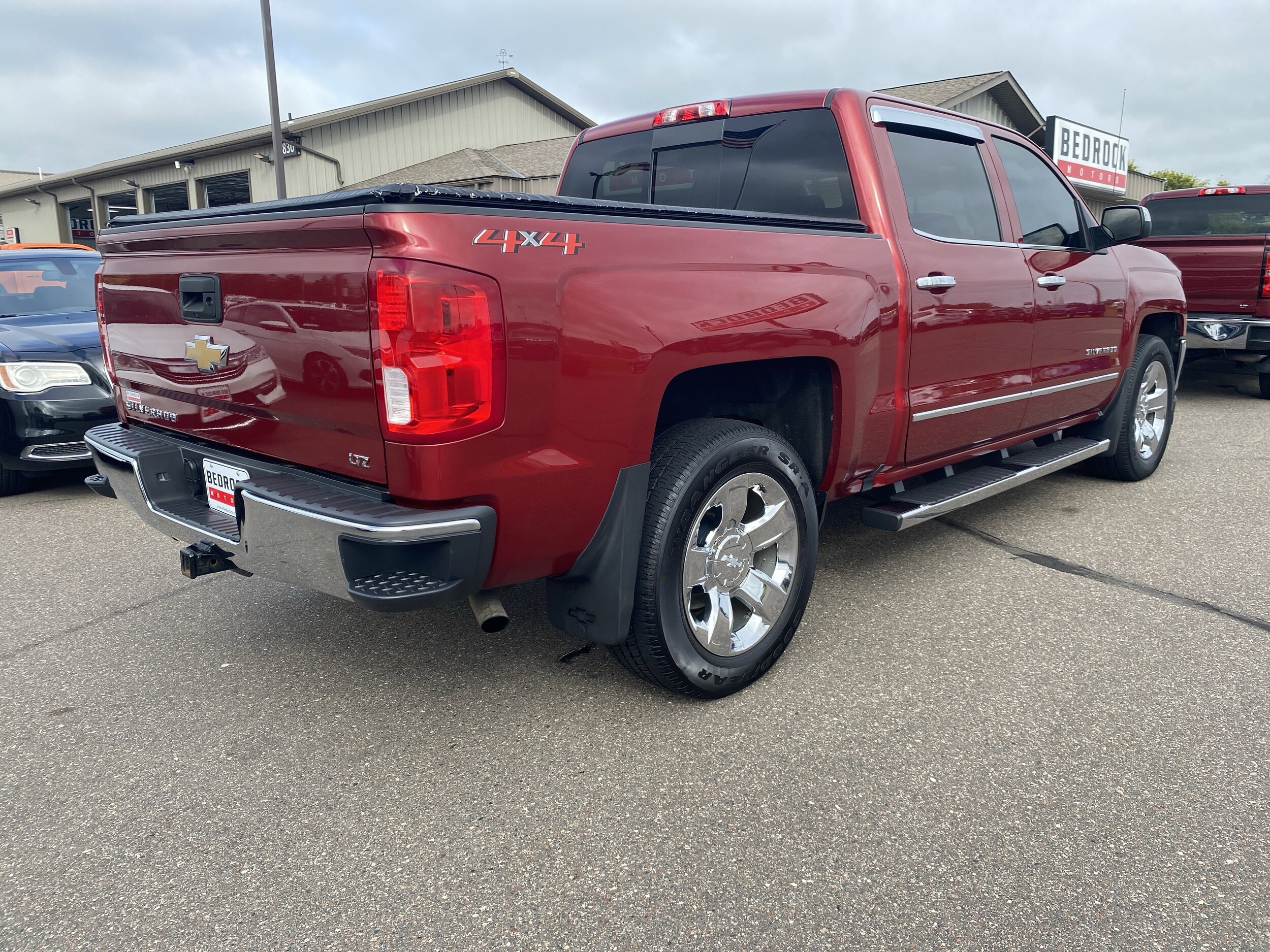 2018 Chevrolet Silverado 1500 LTZ photo 3