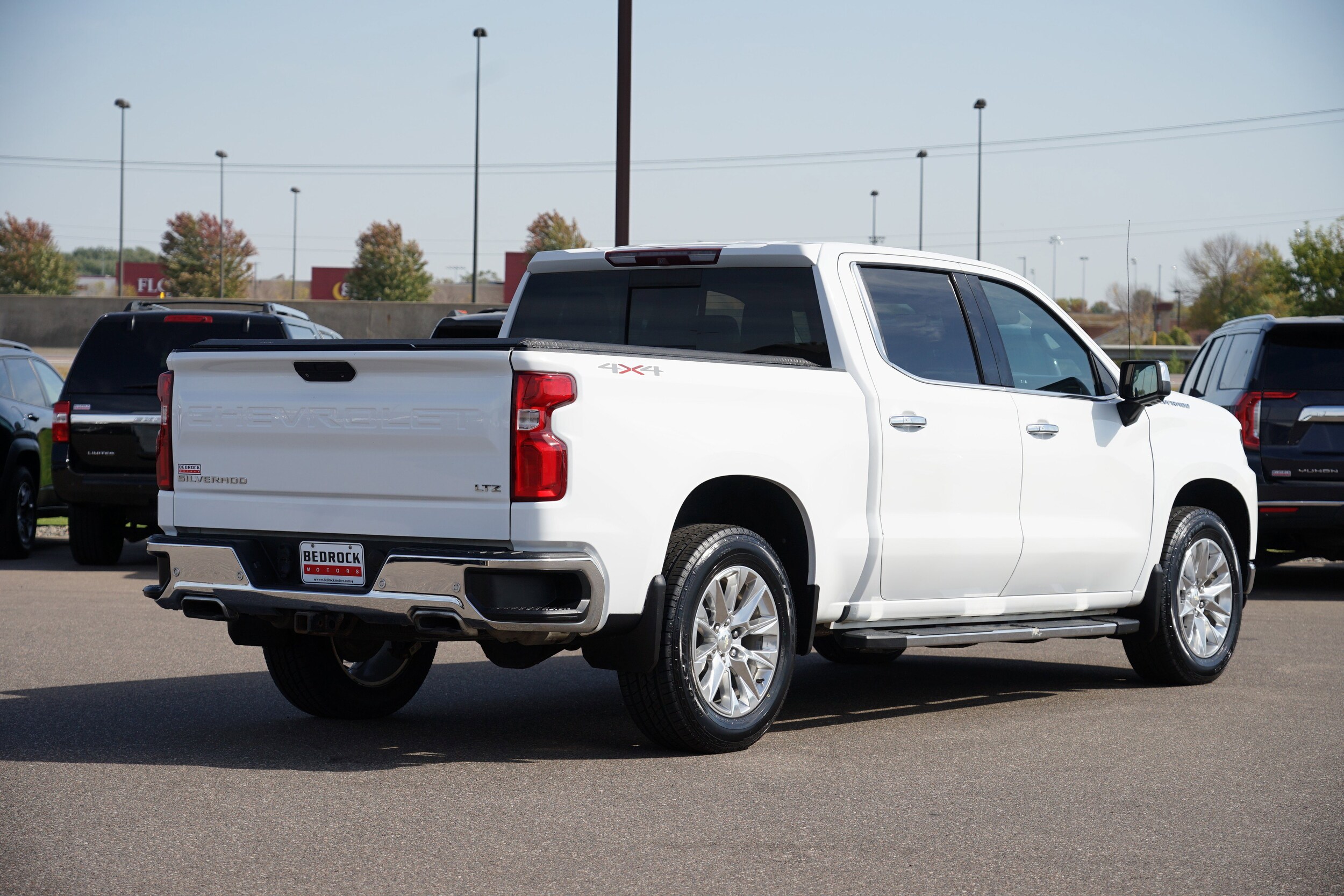 2019 Chevrolet Silverado 1500 LTZ photo 3