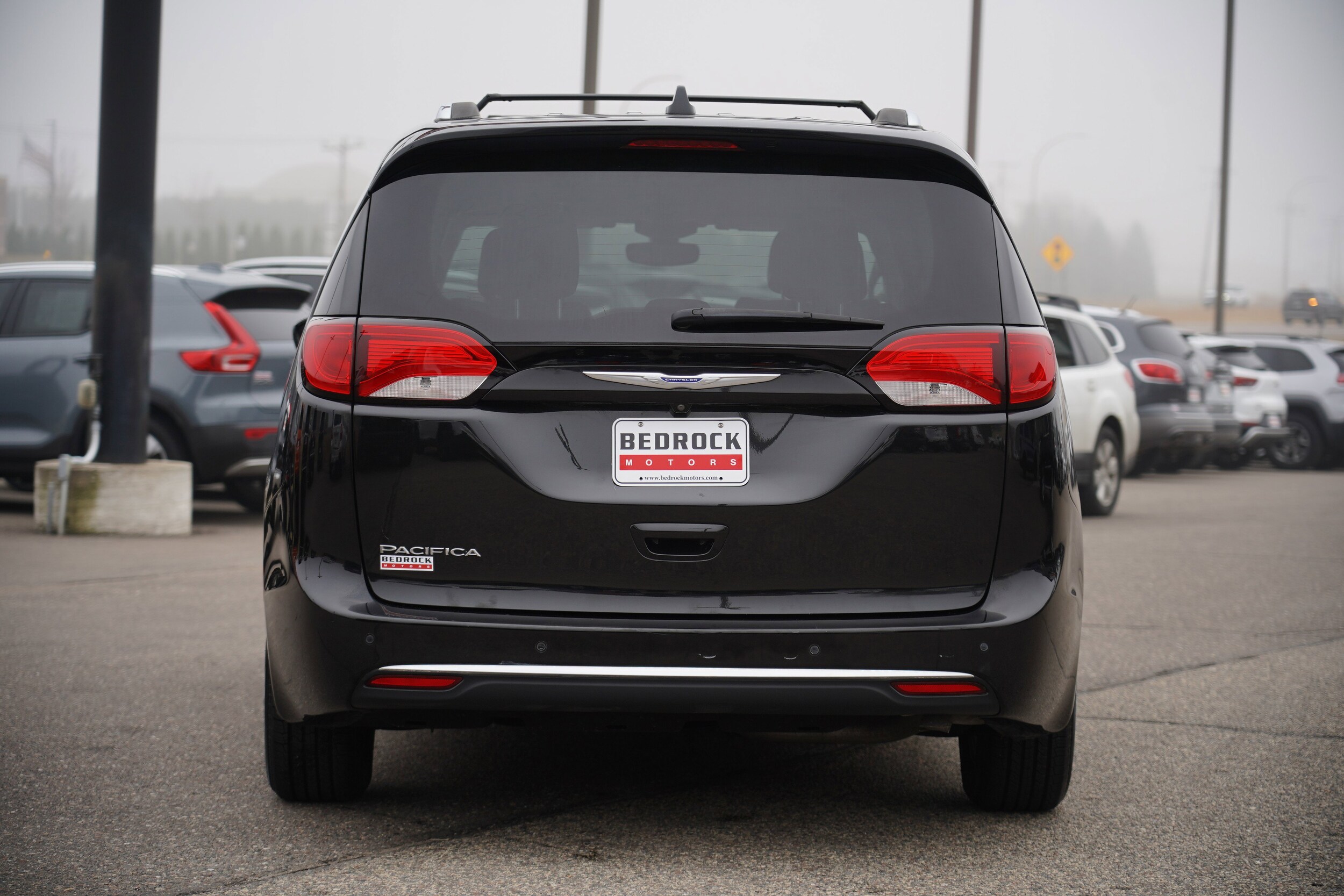 2018 Chrysler Pacifica Touring L photo 4