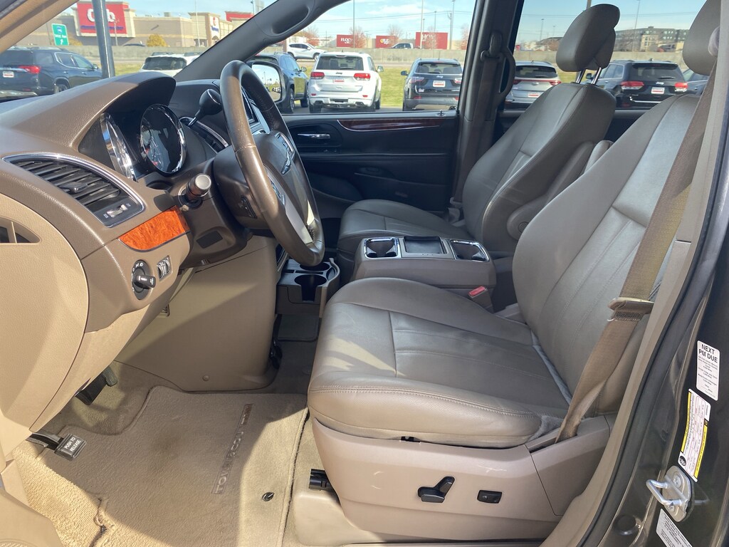 Used 2016 Chrysler Town & Country Touring Van LWB Passenger Van