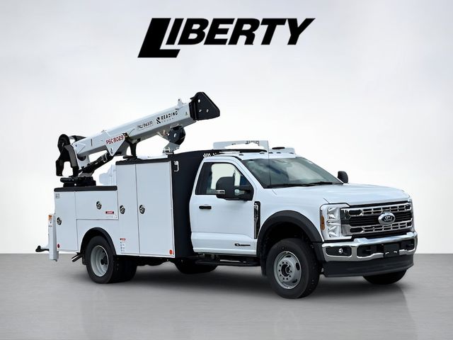 2025 Ford F-600 Super Duty Chassis Cab XL's photo
