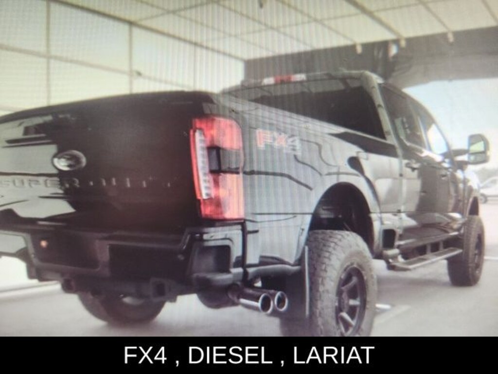 Used 2024 Ford F-250SD Lariat Truck