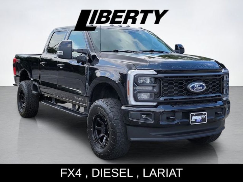 Used 2024 Ford F-250SD Lariat Truck