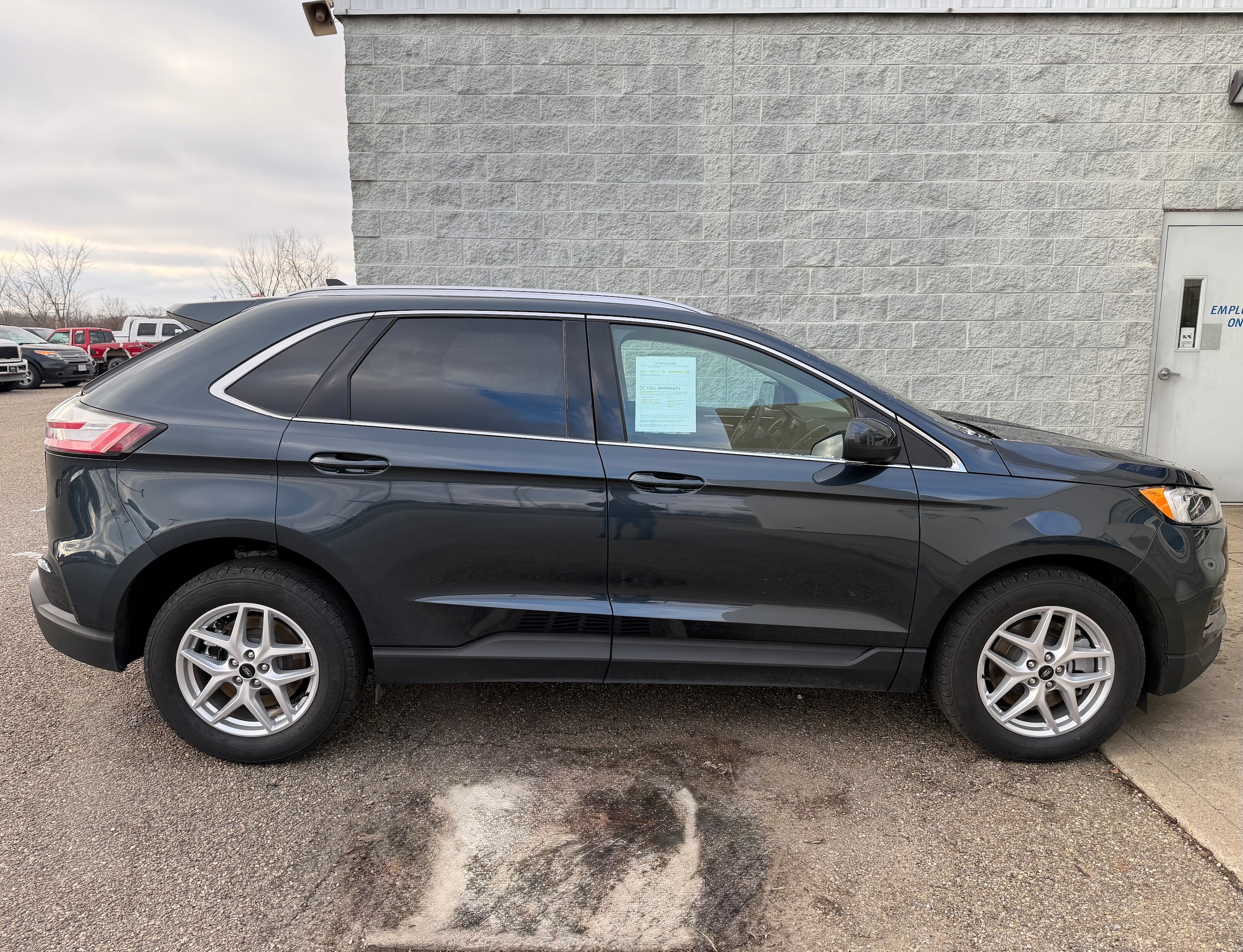 2024 Ford Edge SEL's photo