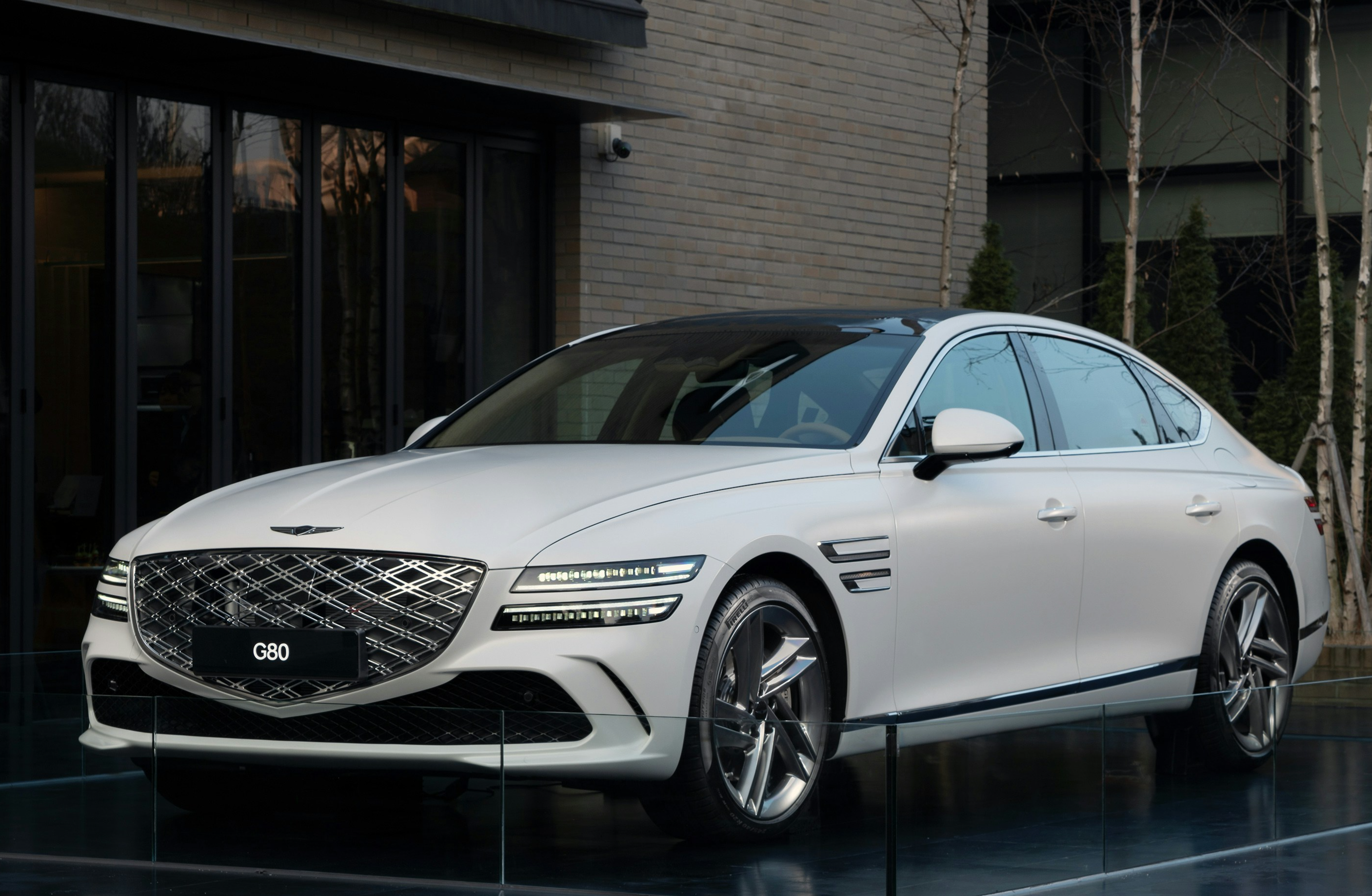 hyundai-motor-group-tOhRT9U5Irc-unsplash-2813x1836.jpg