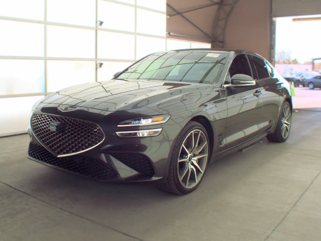  Genesis G70