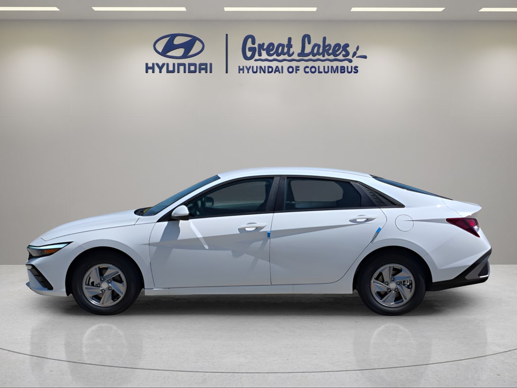 New 2026 Hyundai Elantra SE Sedan