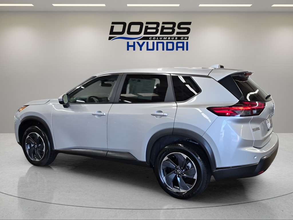 Used 2024 Nissan Rogue SV SUV