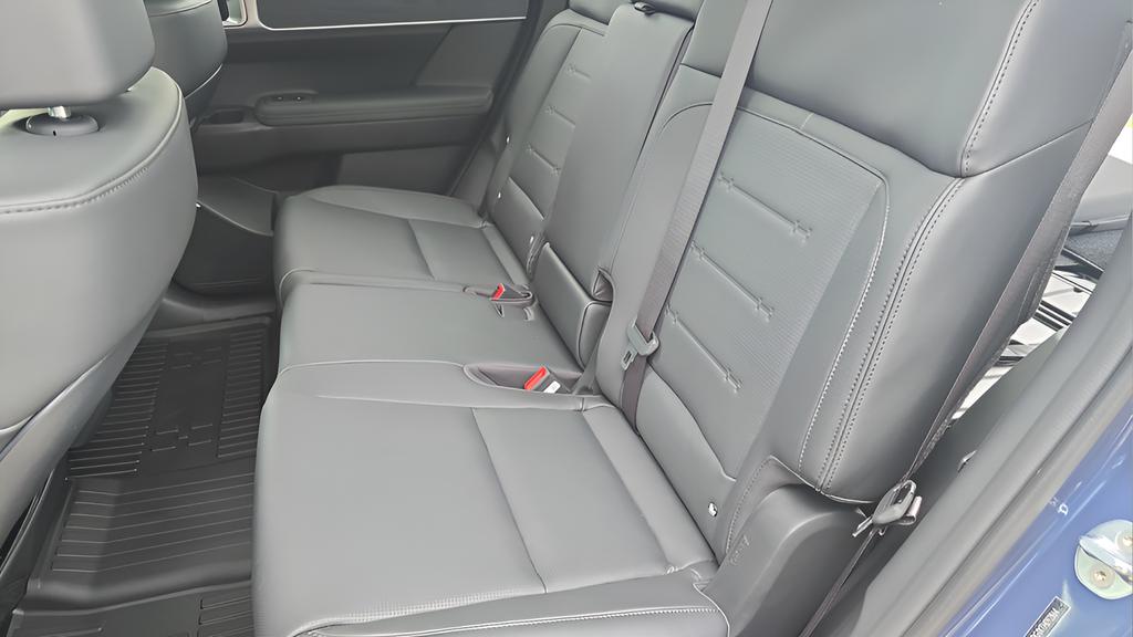 2026 Hyundai Santa Fe Limited - Photo 26
