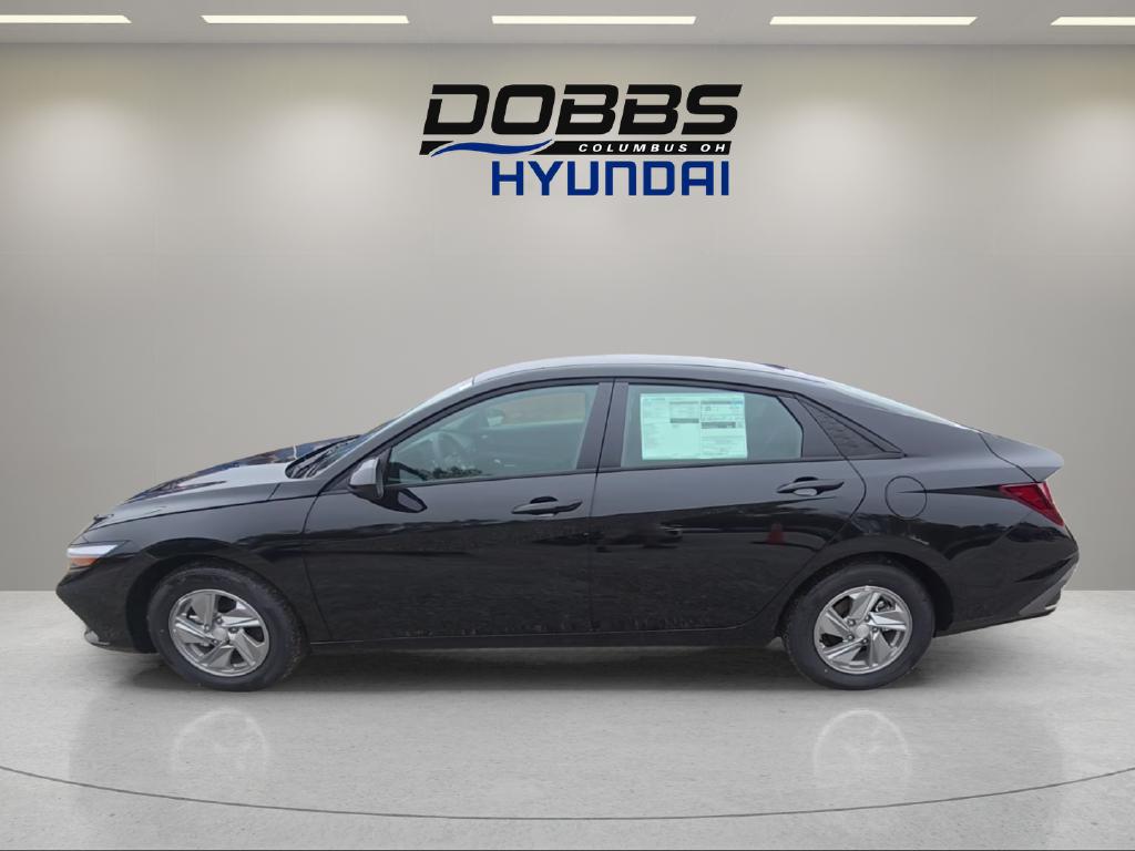 New 2026 Hyundai Elantra SE Sedan