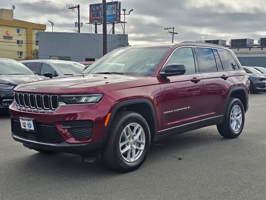 New 2026 Jeep Grand Cherokee LAREDO X 4X4 Sport Utility