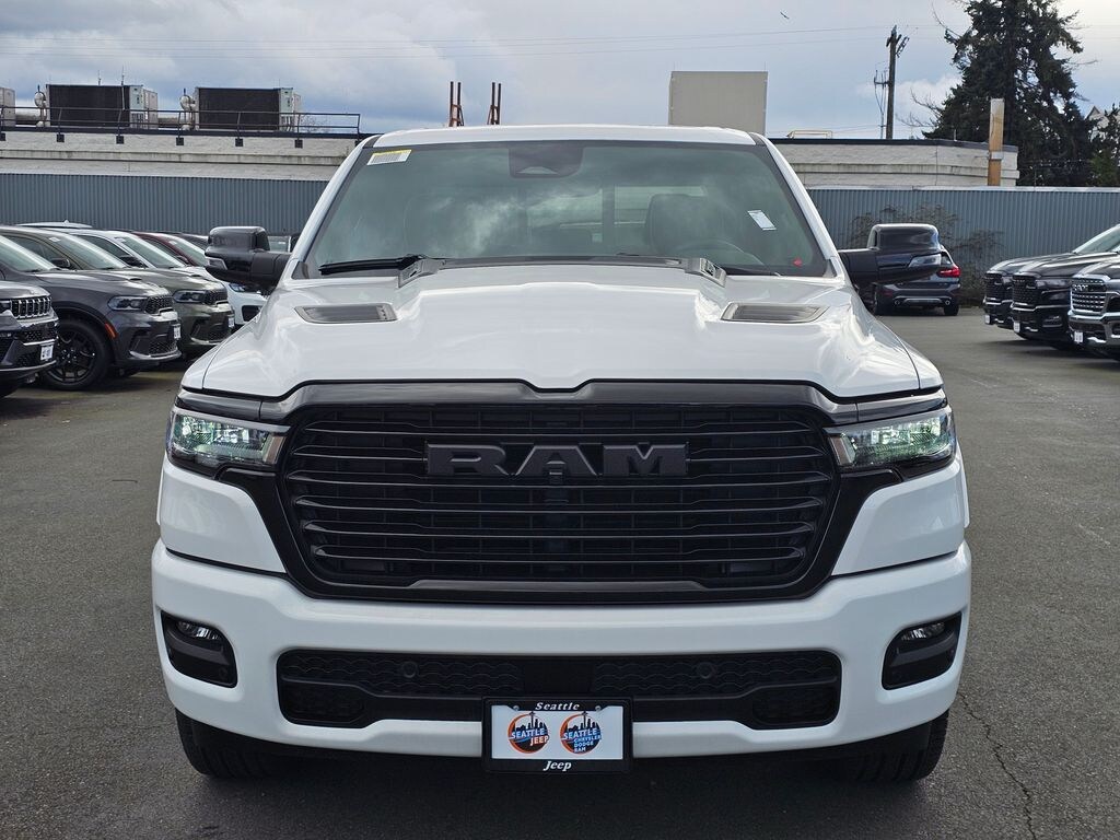 New 2026 Ram 1500 LARAMIE CREW CAB 4X4 5'7 BOX Pickup