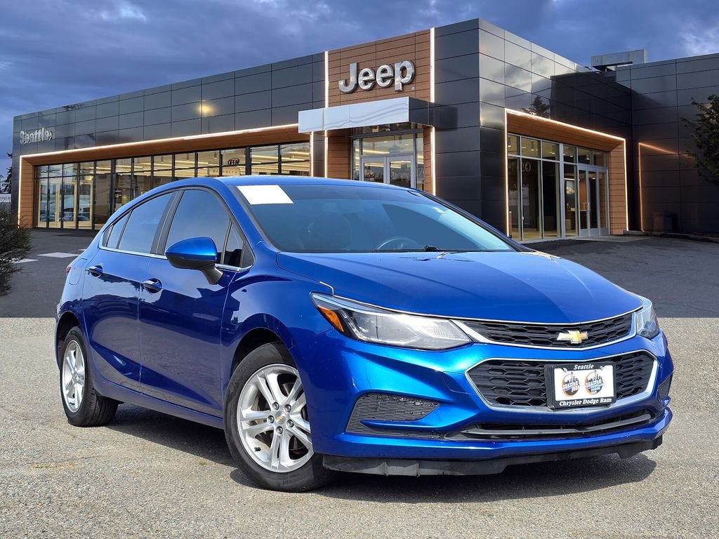 Used 2018 Chevrolet Cruze LT Auto Hatchback