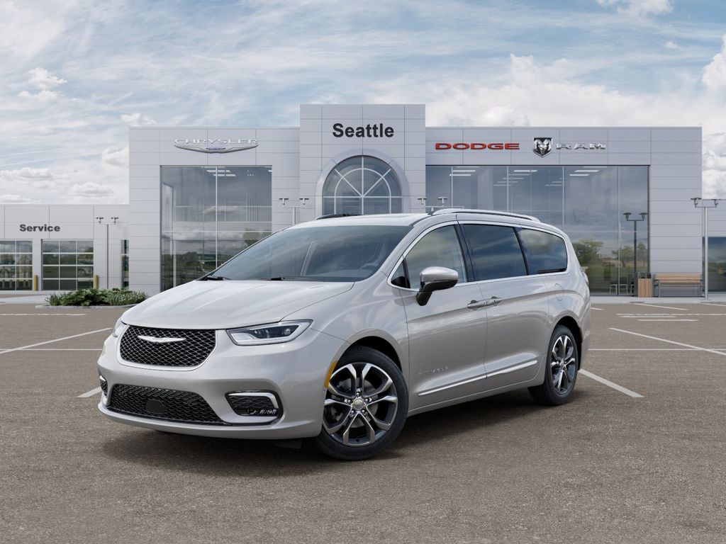 2026 Chrysler Pacifica Pinnacle's photo