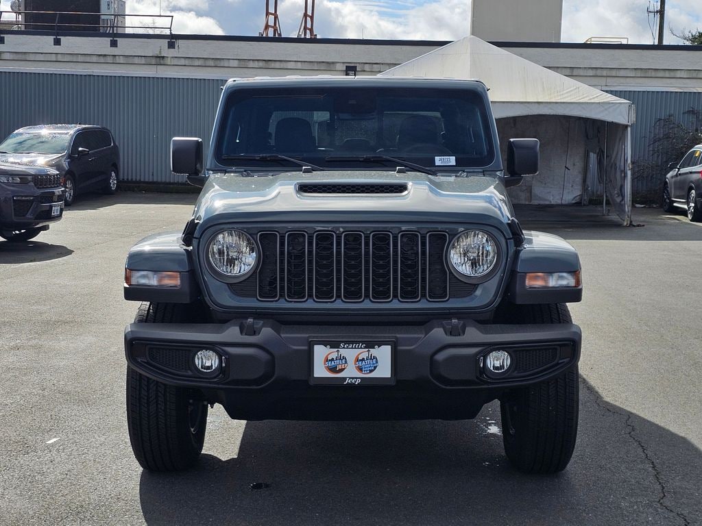 New 2025 Jeep Gladiator SPORT S 4X4 Pickup