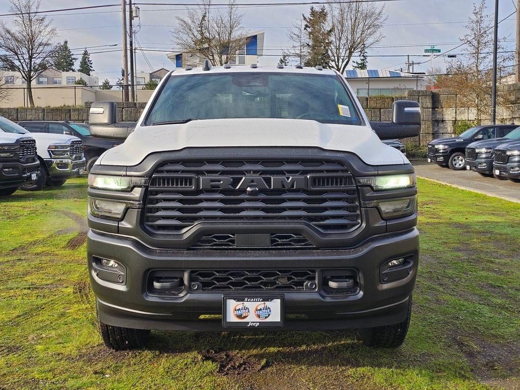 New 2026 Ram 3500 TRADESMAN CREW CAB 4X4 8' BOX Pickup