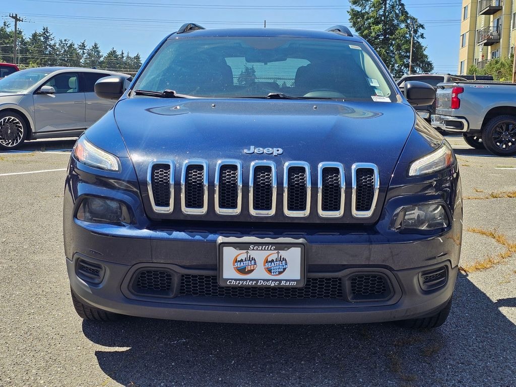Used 2016 Jeep Cherokee Sport SUV
