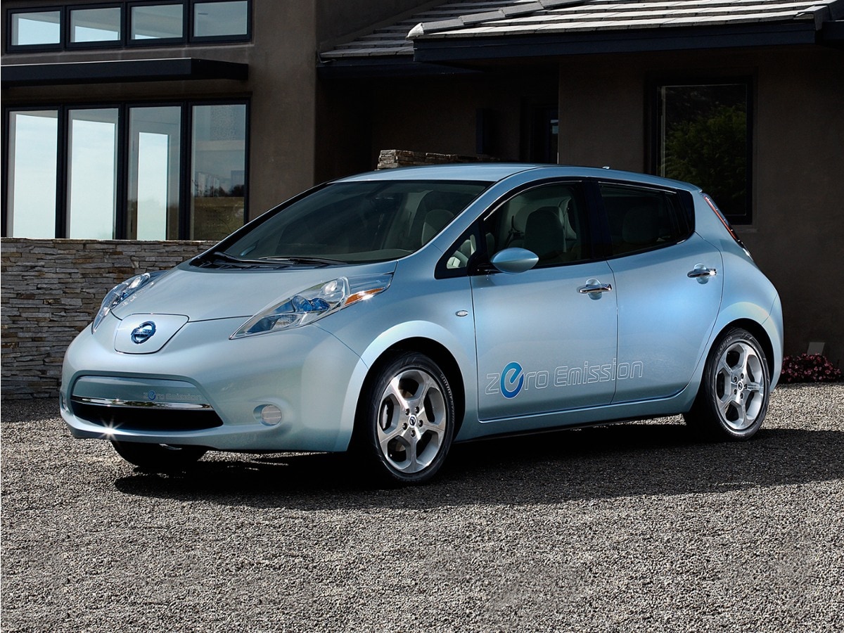 2017 Nissan Leaf S's photo