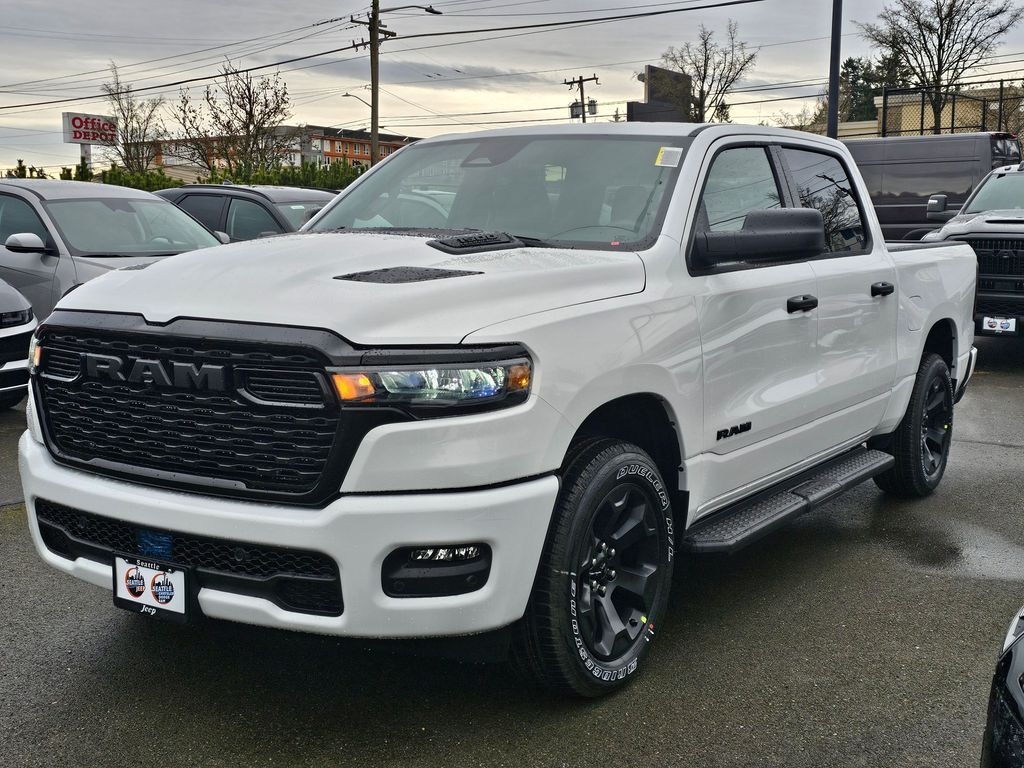 New 2026 Ram 1500 EXPRESS CREW CAB 4X4 5'7 BOX Pickup