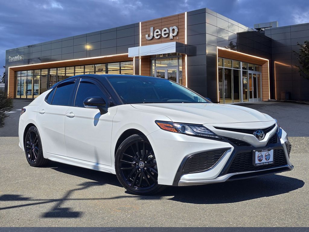 2022 Toyota Camry XSE AWD's photo