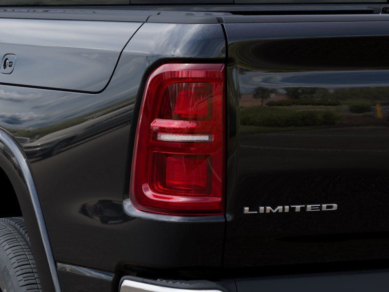 2025 RAM 1500 Limited - Photo 10