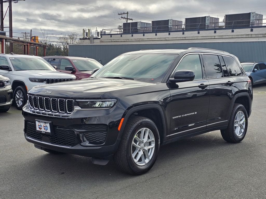 New 2026 Jeep Grand Cherokee LAREDO X 4X4 Sport Utility