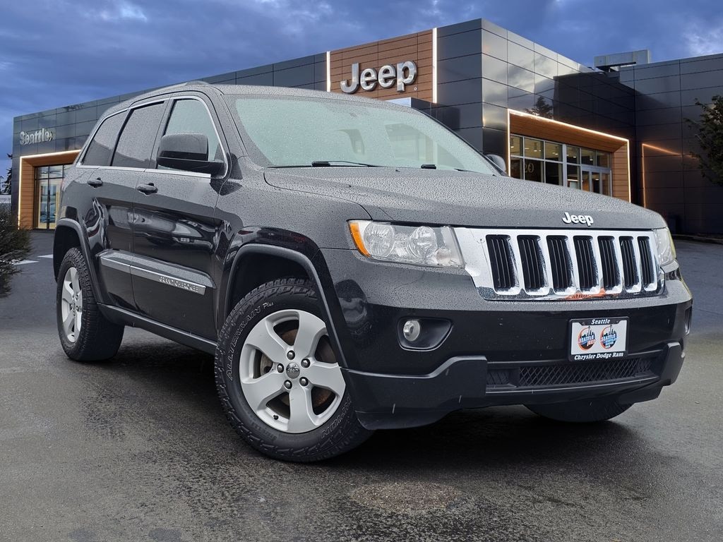 Used 2011 Jeep Grand Cherokee Laredo SUV