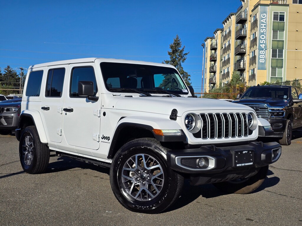 Used 2025 Jeep Wrangler Sahara SUV